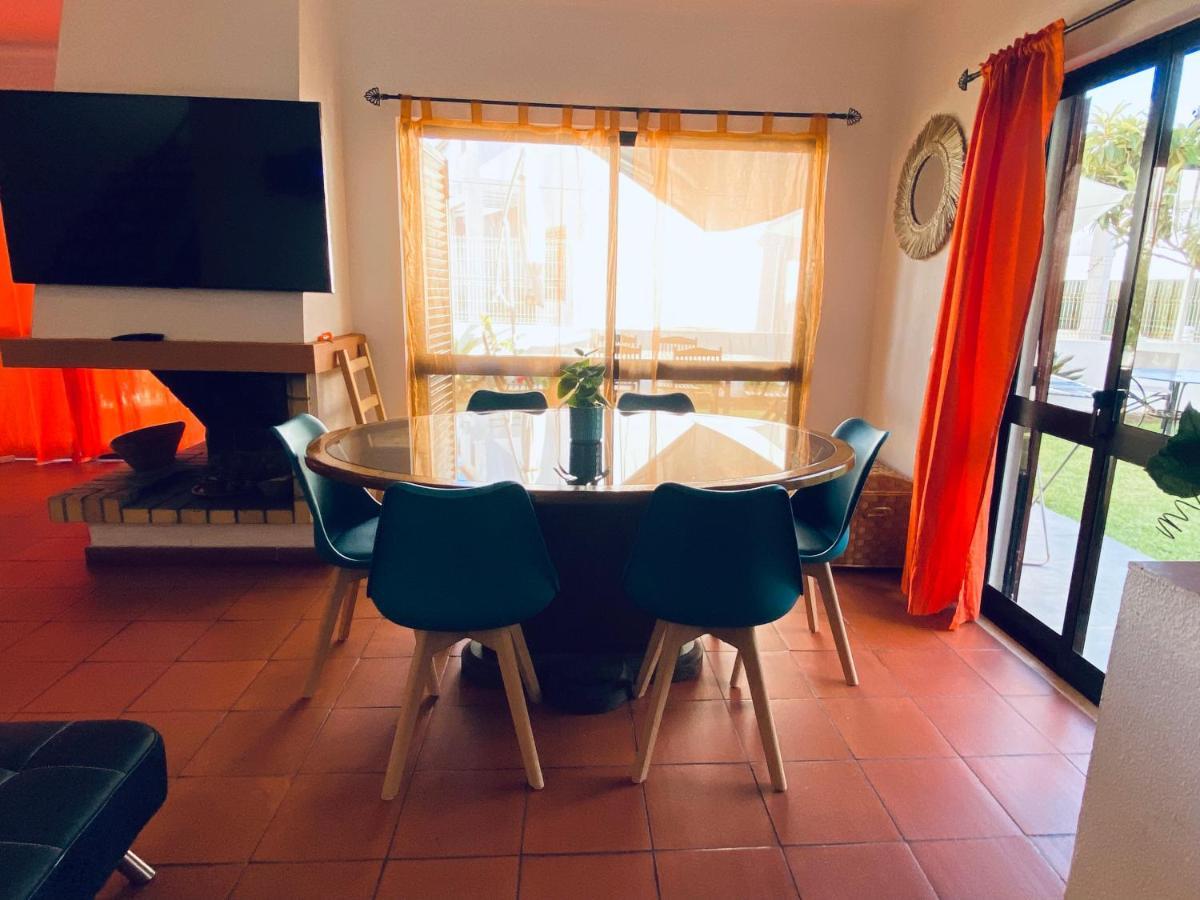 Summer House, Only 2 Minutes To The Beach In Vilamoura! Villa ภายนอก รูปภาพ