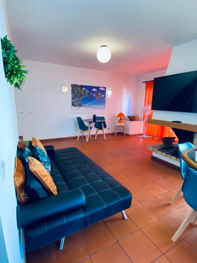Summer House, Only 2 Minutes To The Beach In Vilamoura! Villa ภายนอก รูปภาพ