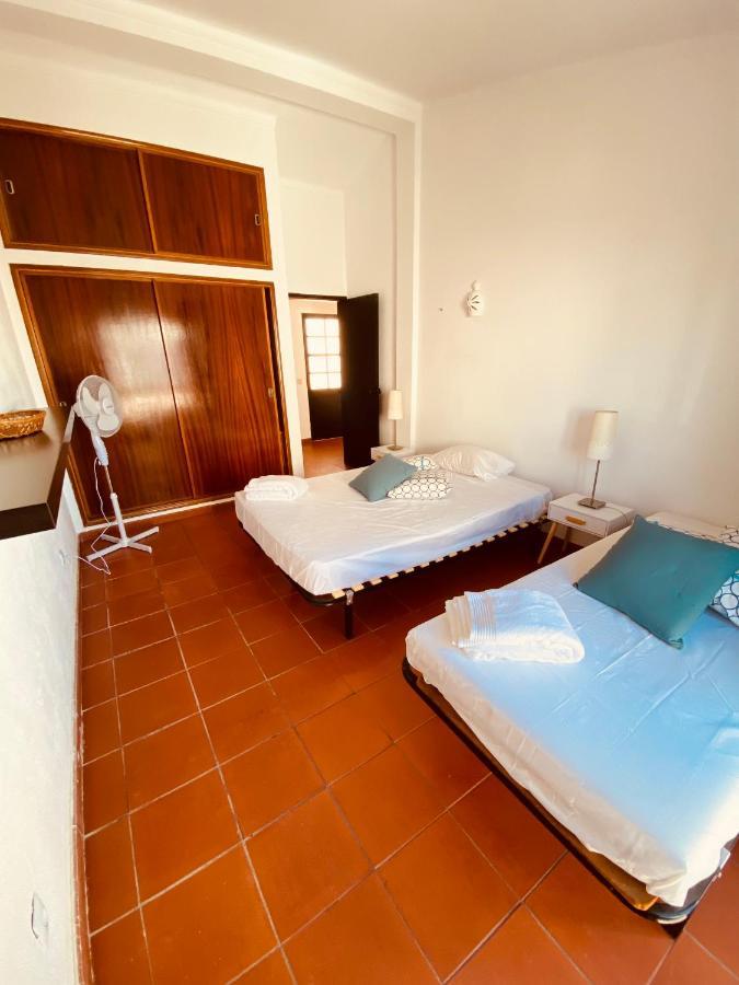 Summer House, Only 2 Minutes To The Beach In Vilamoura! Villa ภายนอก รูปภาพ