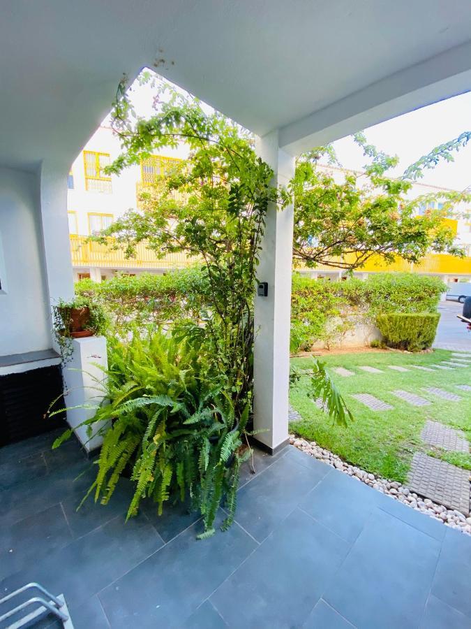Summer House, Only 2 Minutes To The Beach In Vilamoura! Villa ภายนอก รูปภาพ